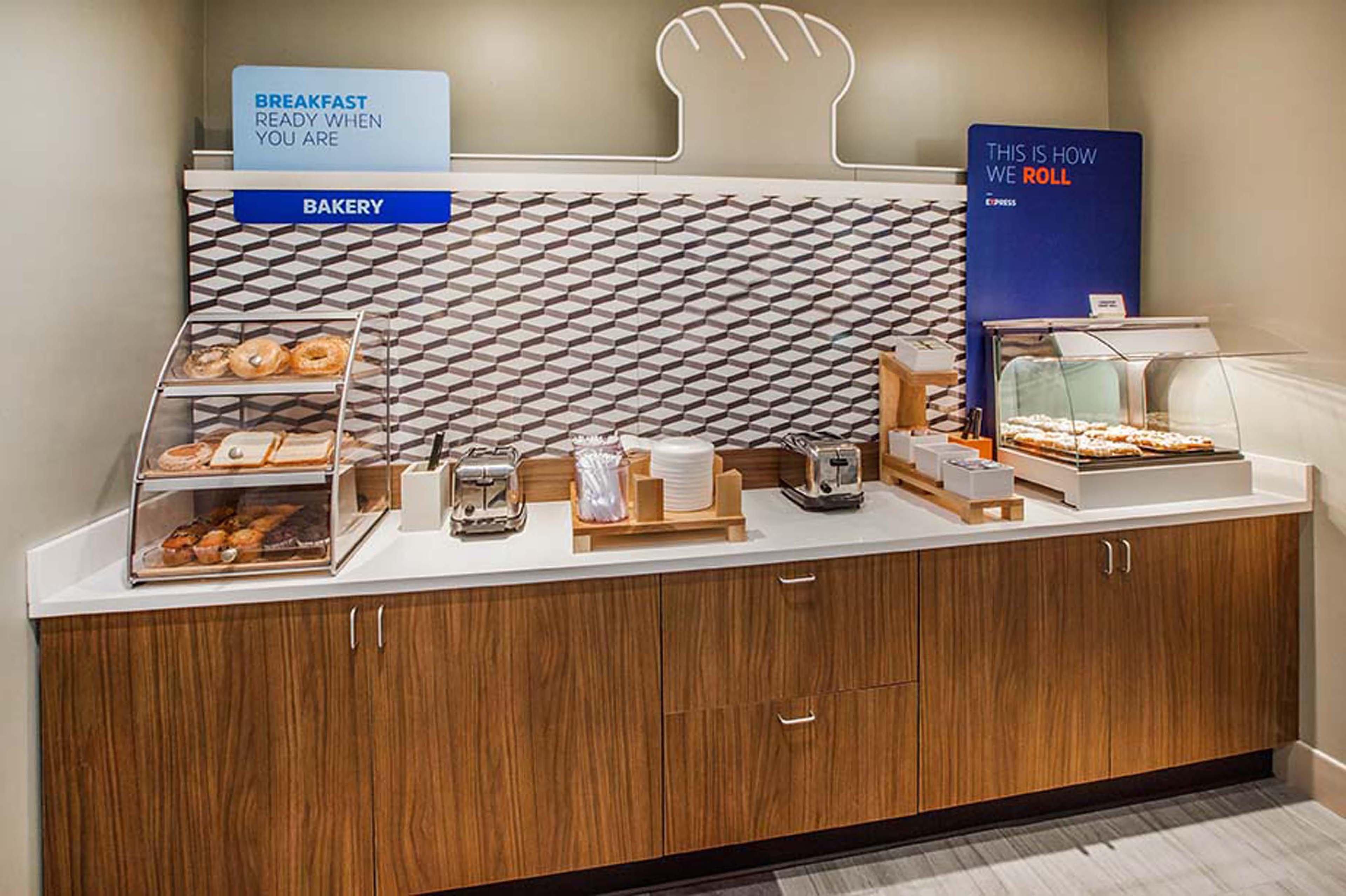 Holiday Inn Express & Suites Covington By Ihg Eksteriør billede